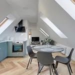 Comfy Family House By Lion דירה *