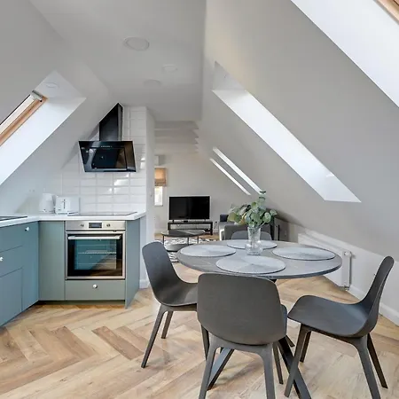 Comfy Family House By Lion Lägenhet *
