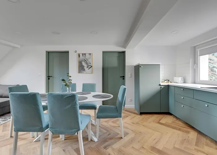 Comfy Family House By Lion Apartment *