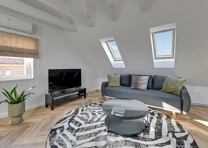 Comfy Family House By Lion Apartment *