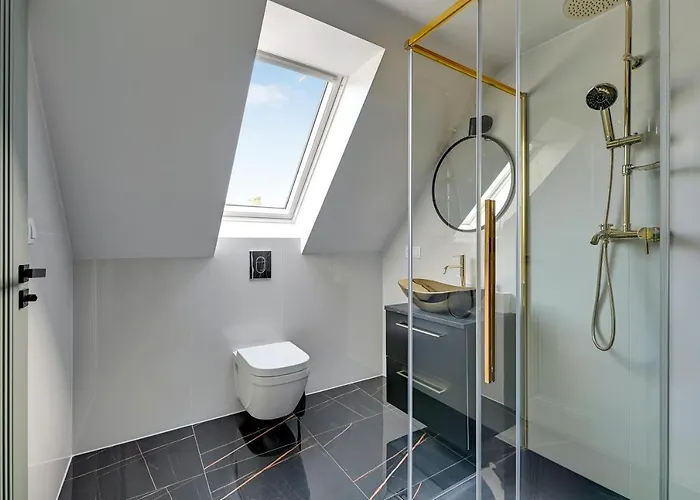 Comfy Family House By Lion *